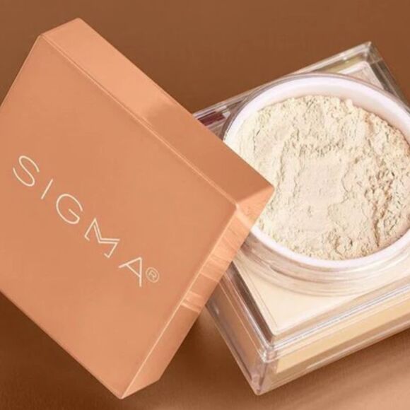 Sigma Beauty Beaming Glow Illuminating Powder - Picture 2 of 10